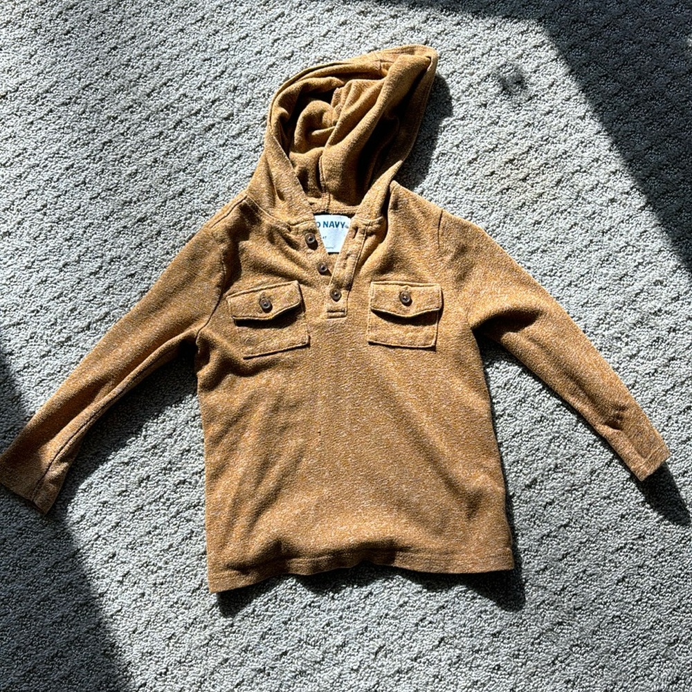 ( ✨5 for $20✨ ) Soft Pullover Hooded Shirt - Size 4